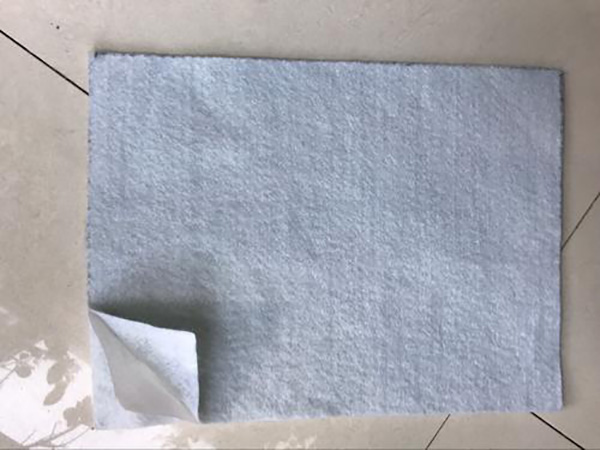 復合土工膜可提高膜下排水排氣能力